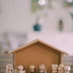 How to make a wooden peg people nativity set for Christmas.